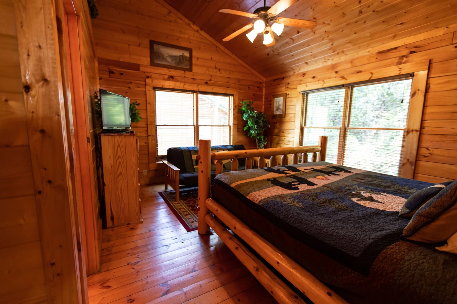 Property image, Exterior, of Rushing Water Lodge