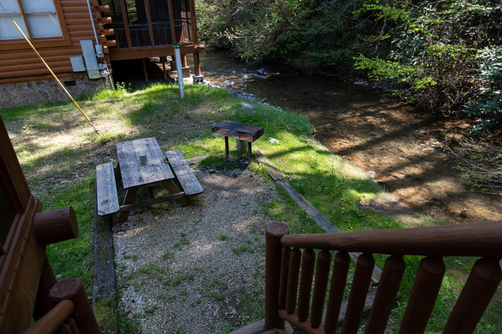 Property image, Exterior, of Rushing Water Lodge