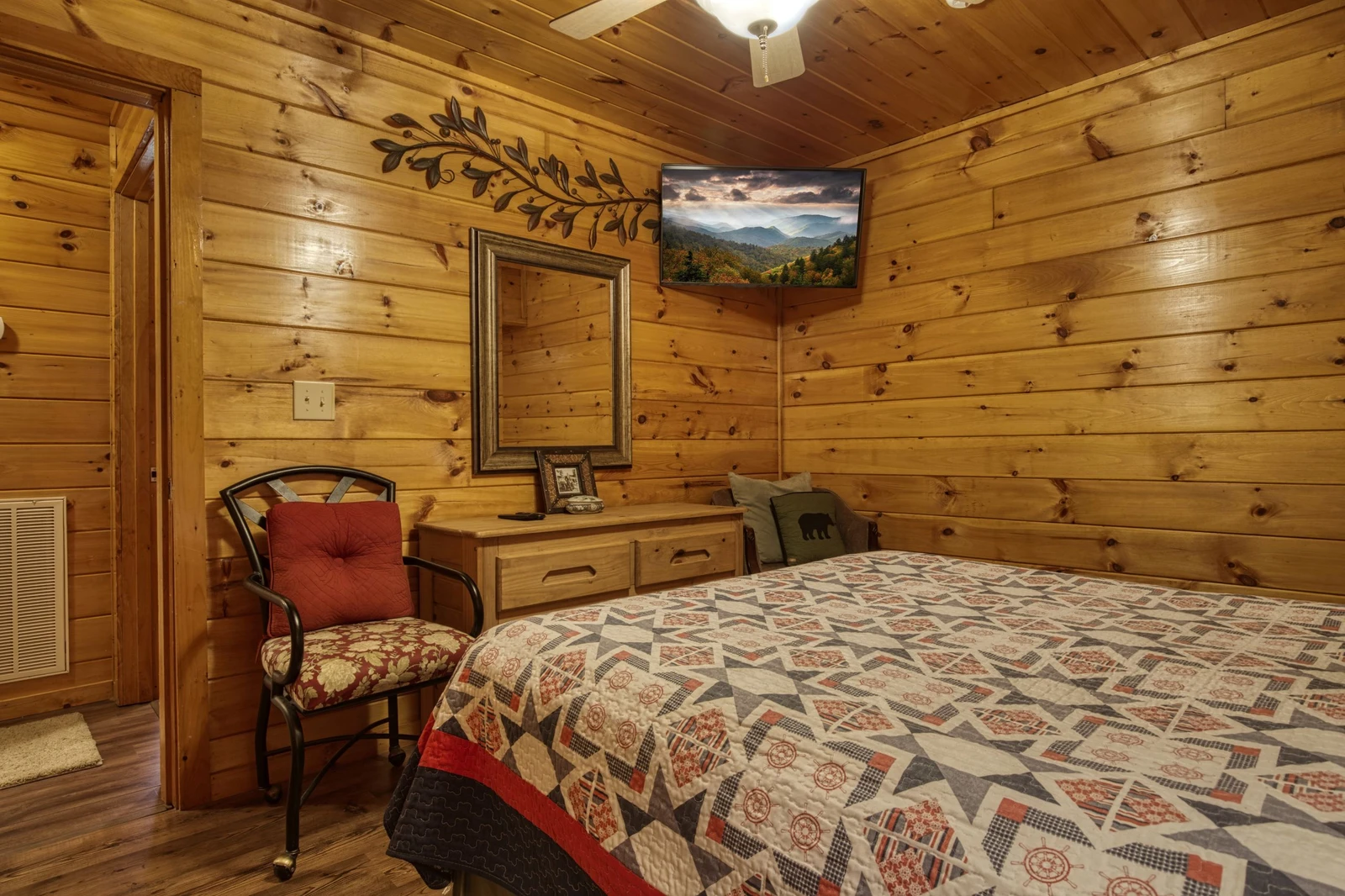 Three Bears lower level bedroom with a queen size bed