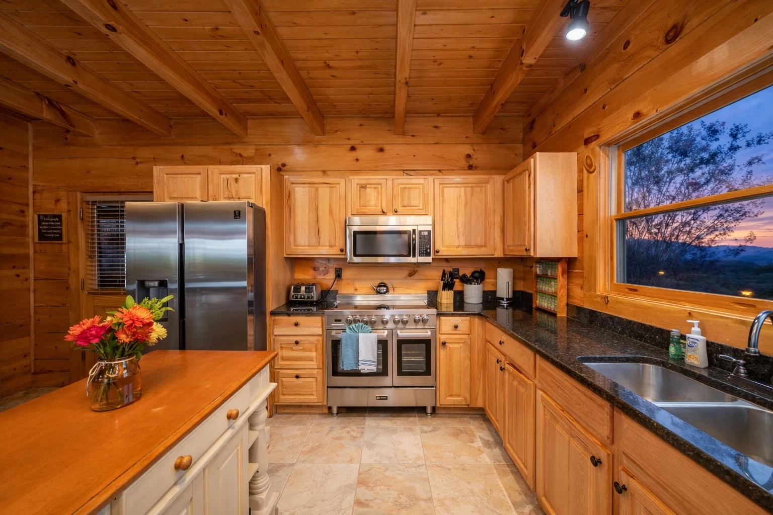 Property image, Interior, of Big Kahuna