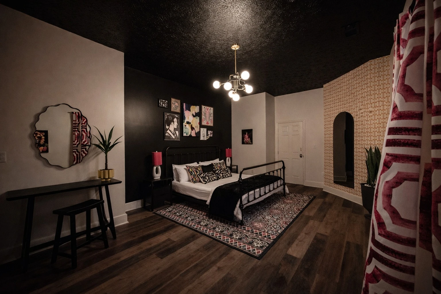 Property image, Interior, of Bluff Mountain Inn