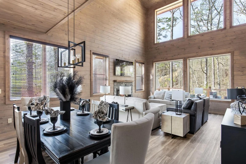 Property image, Interior, of Smoky Poolside Chalet