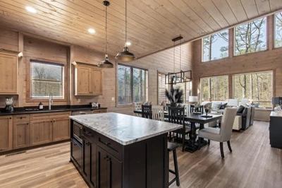 Property image, Interior, of Smoky Poolside Chalet