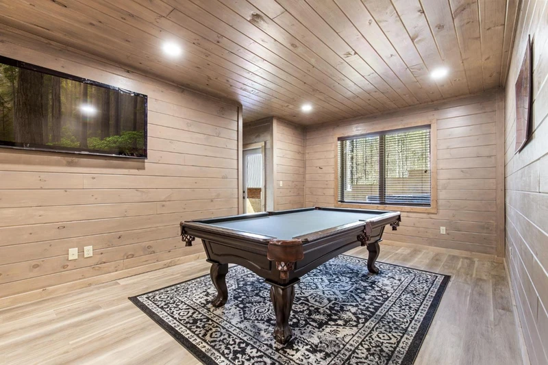 Property image, Interior, of Smoky Poolside Chalet