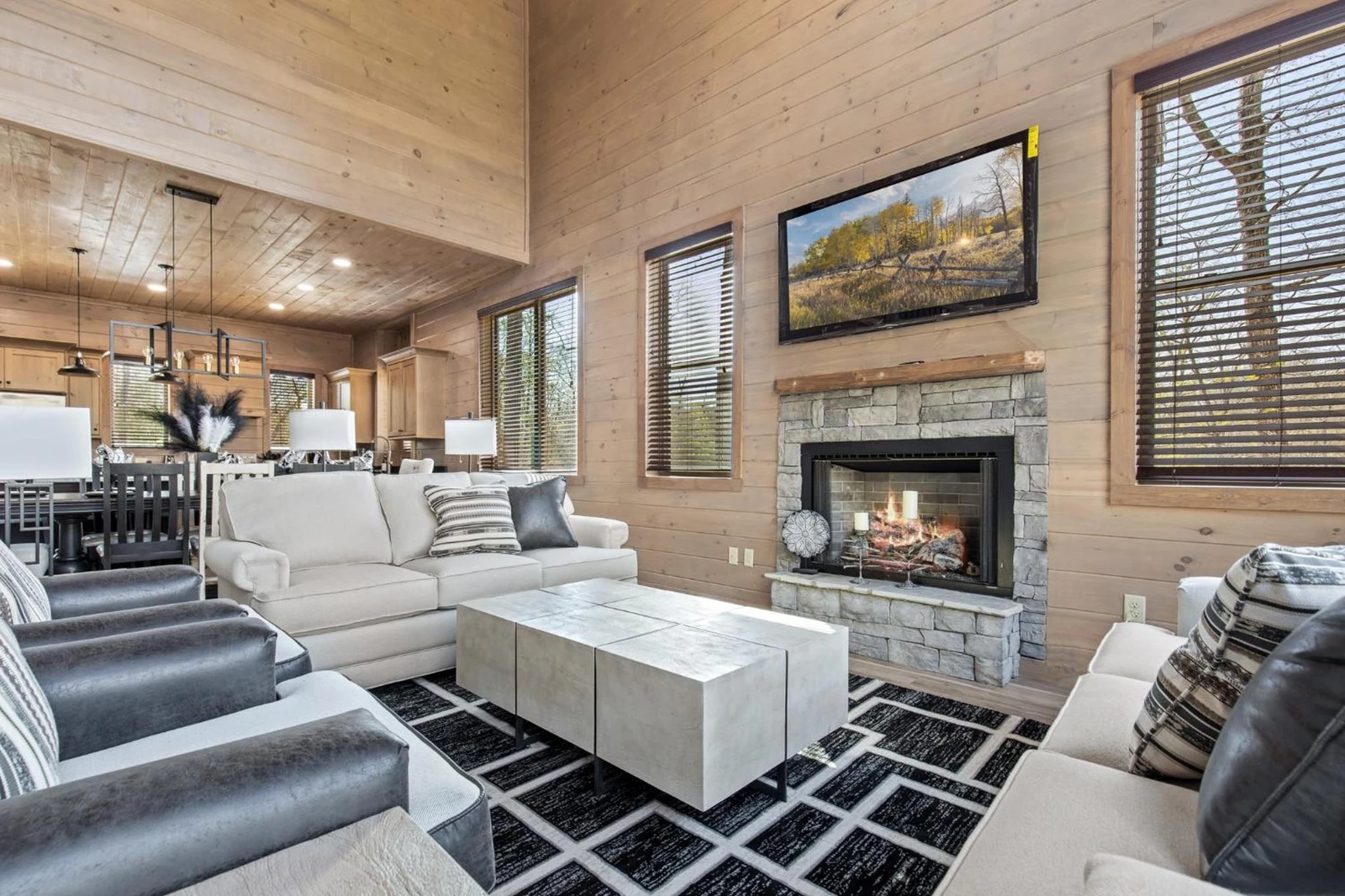 Property image, Interior, of Smoky Poolside Chalet