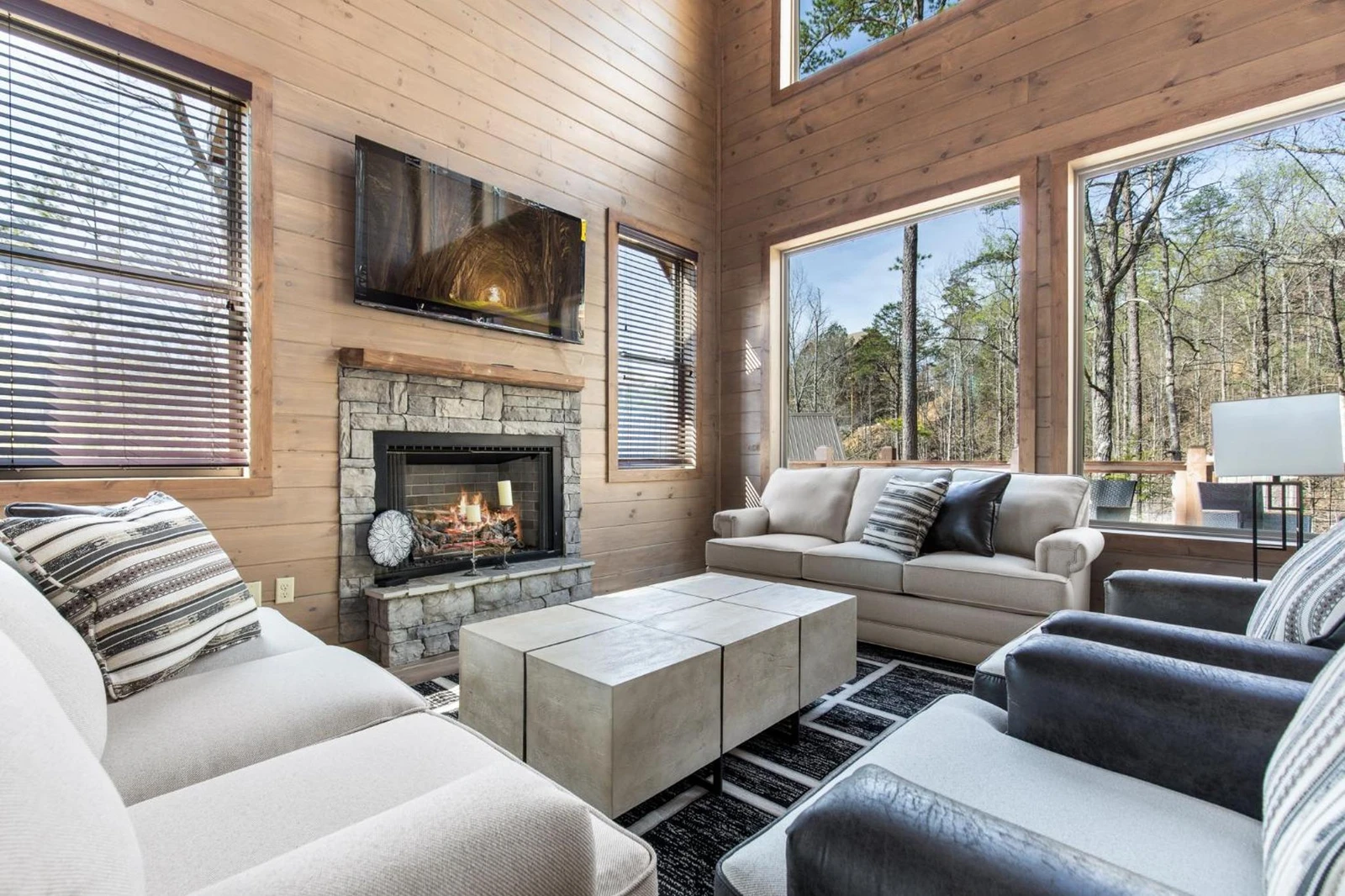 Property image, Interior, of Smoky Poolside Chalet