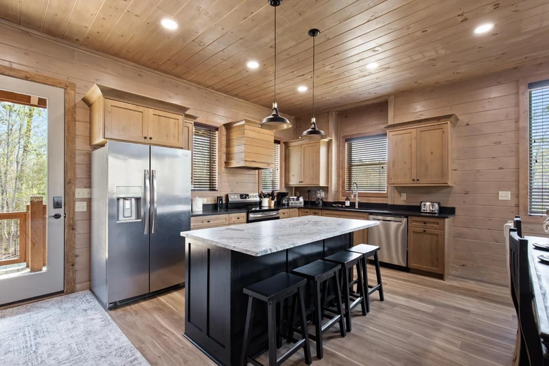 Property image, Interior, of Smoky Poolside Chalet