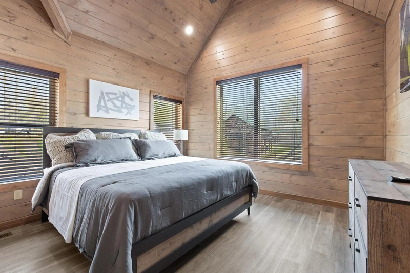 Property image, Interior, of Smoky Poolside Chalet