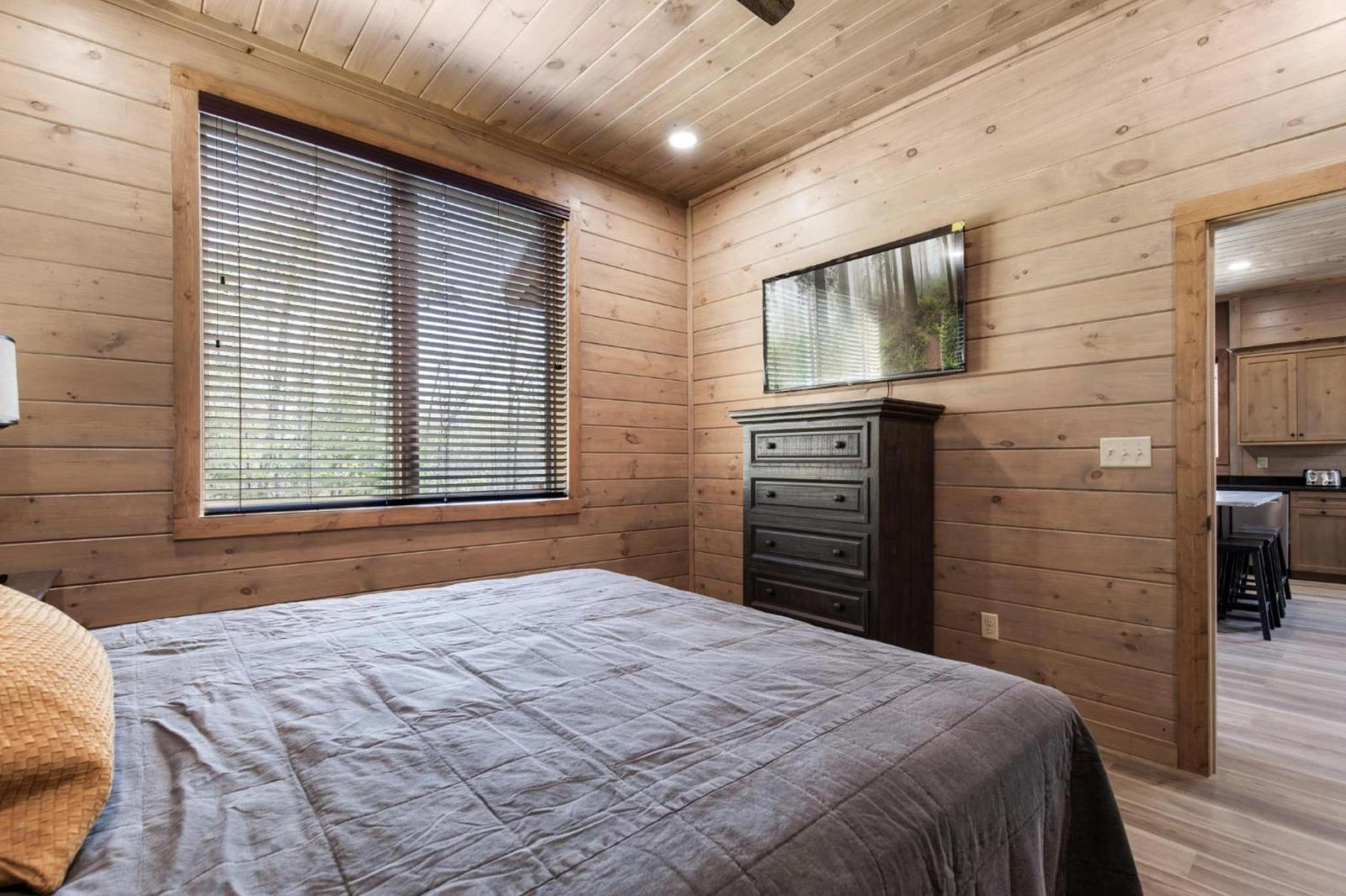 Property image, Interior, of Smoky Poolside Chalet