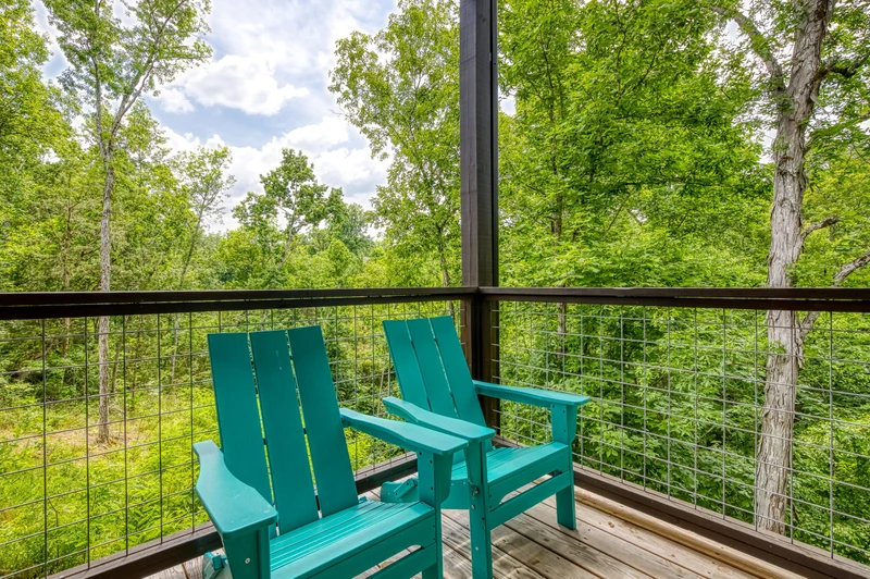 Mountain Memories lower level covered deck