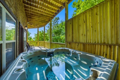 Evergreen Majesty Lodge