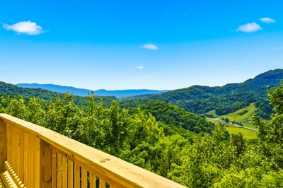 Evergreen Majesty Lodge
