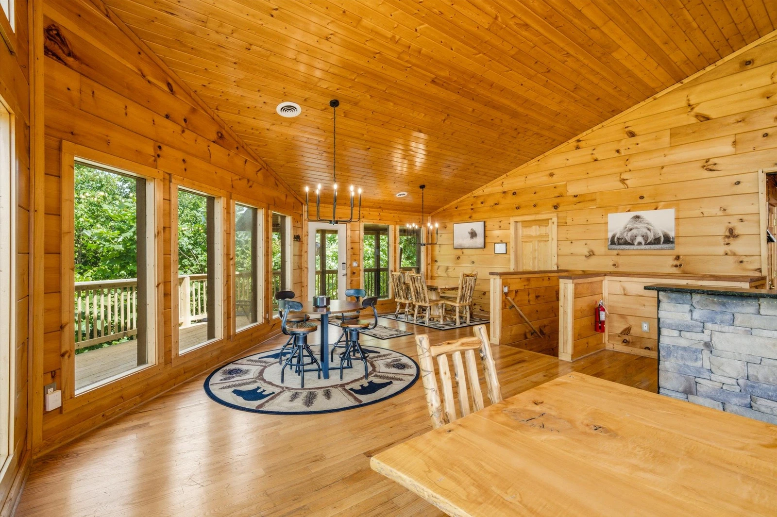 Evergreen Majesty Lodge