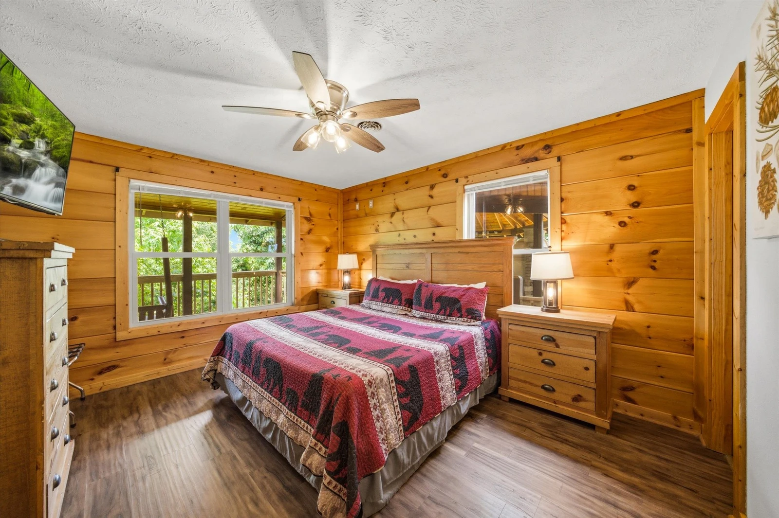 Evergreen Majesty Lodge