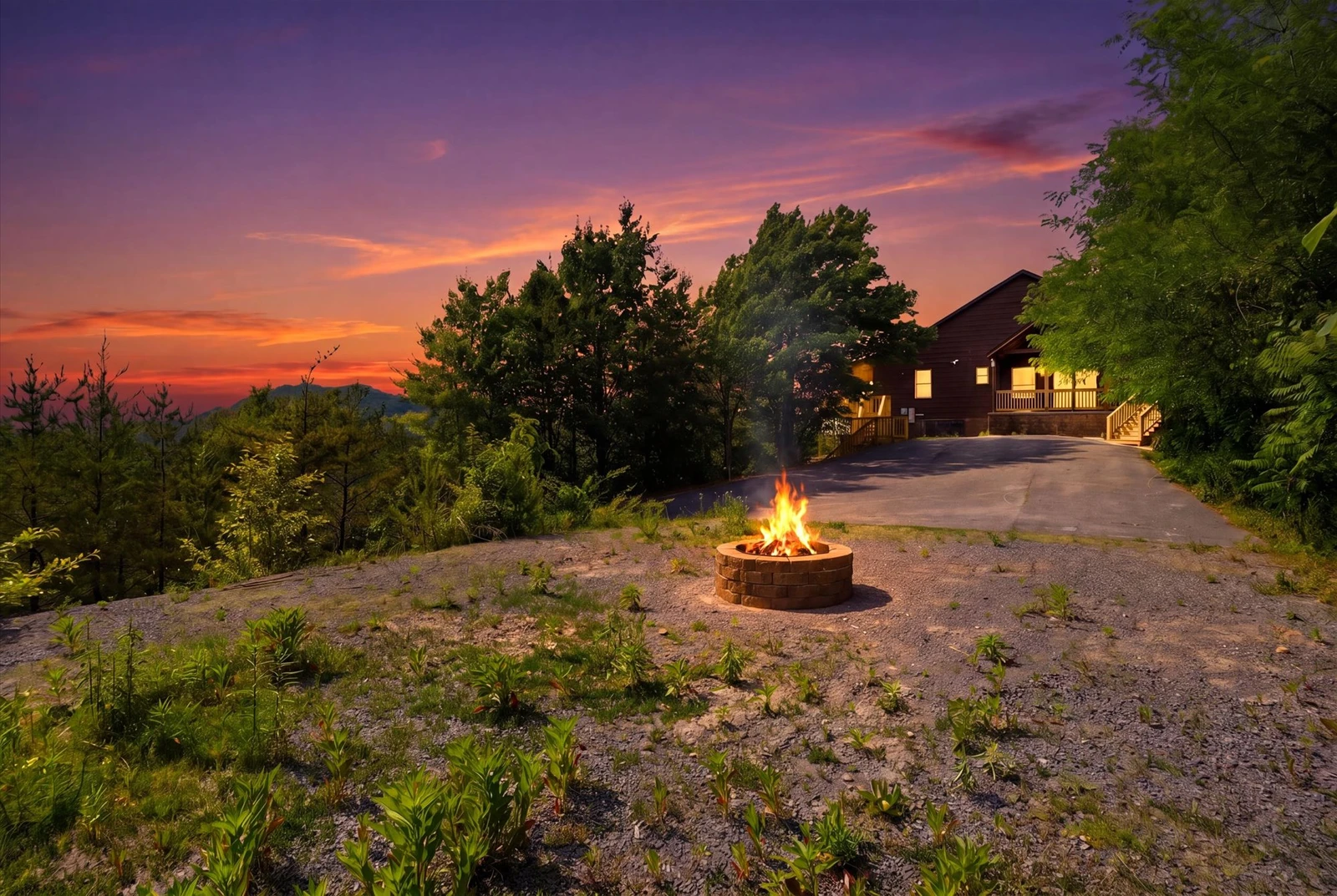 Evergreen Majesty Lodge