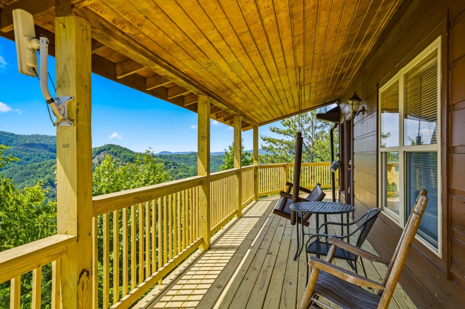 Evergreen Majesty Lodge
