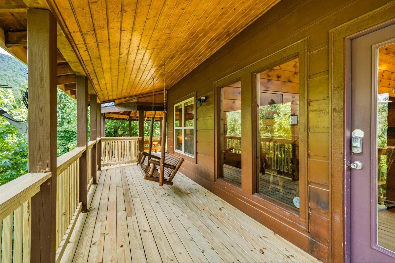 Evergreen Majesty Lodge