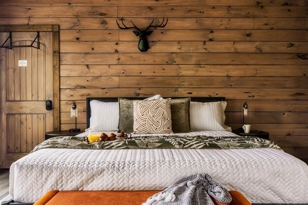 Bedroom 3: king bed on second floor with the electric fireplace, 58 inch Roku HDTV with en suite full bathroom