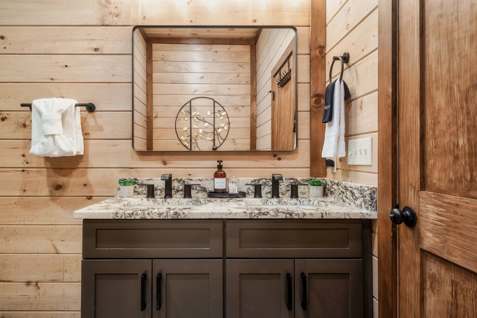 Ensuite master bathroom with rain shower & free standing tub