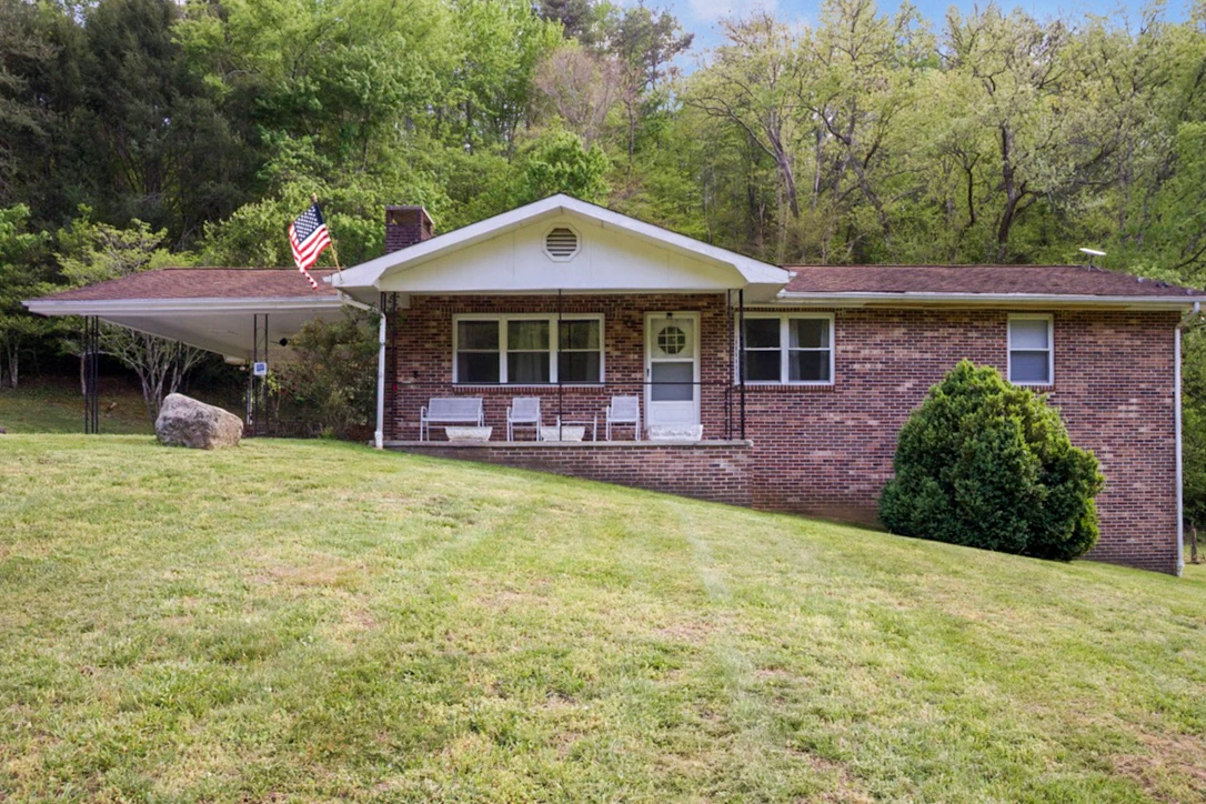 70 Acre Mountain Farmstead