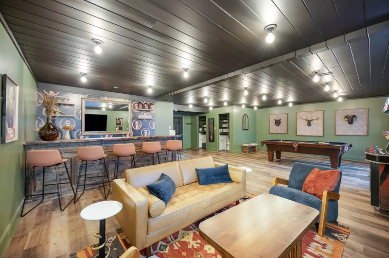 Property image, Interior, of Bluff Mountain Inn