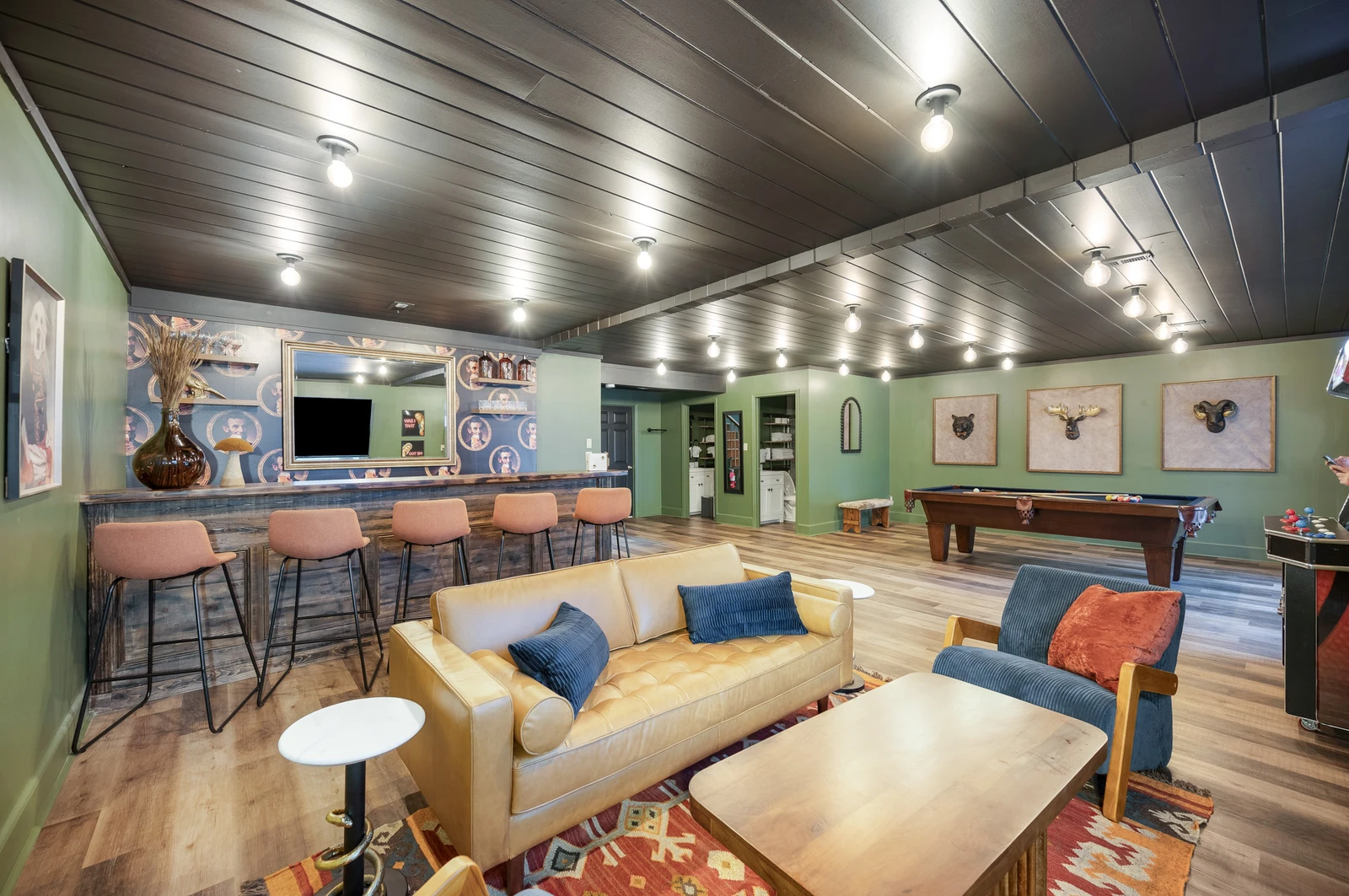 Property image, Interior, of Bluff Mountain Inn