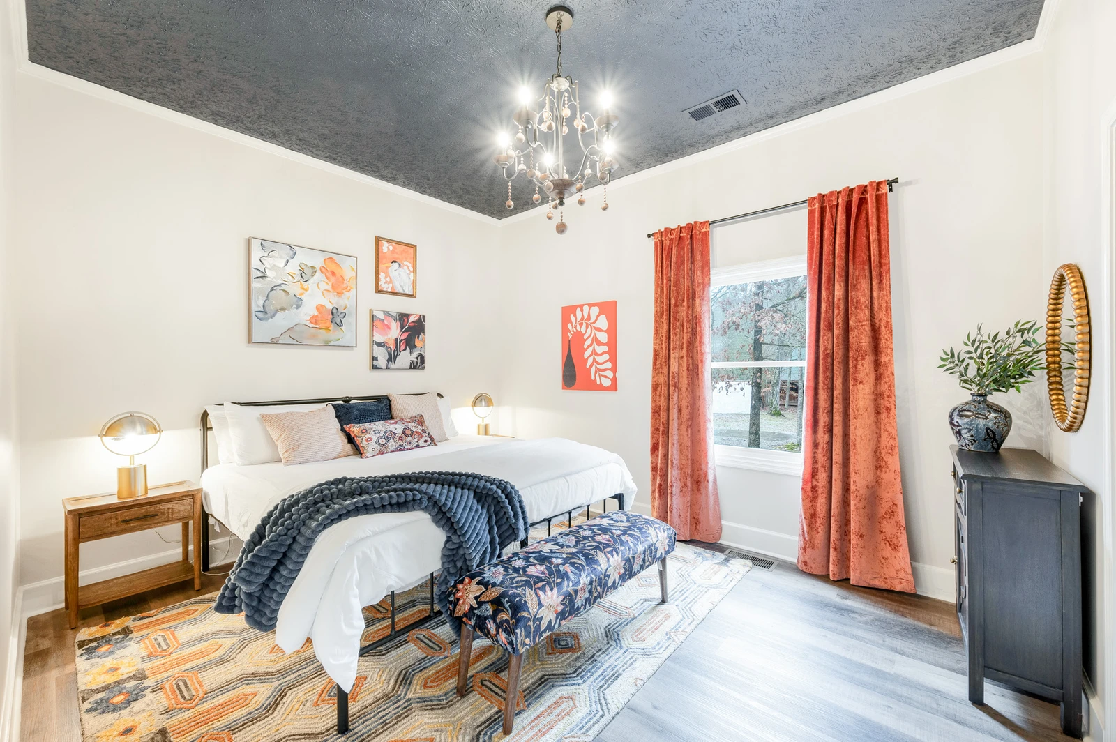 Property image, Interior, of Bluff Mountain Inn