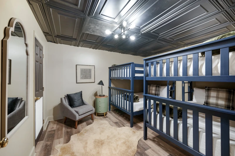 Property image, Interior, of Bluff Mountain Inn