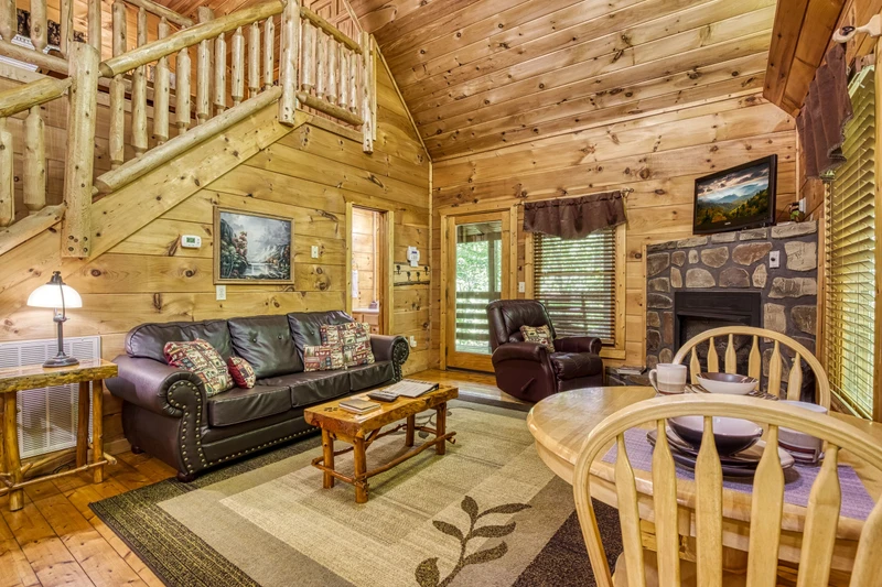 Eating Area Naughy Pines Pigeon Forge Cabin Rental