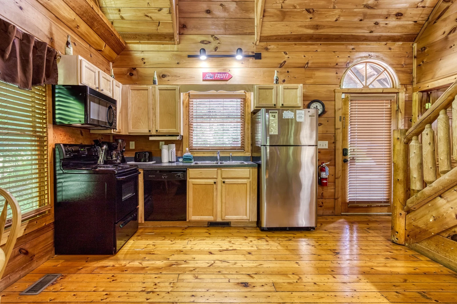 Stove Dishwasher Microwave Pigeon Forge Cabin Rental Naughty Pines 1 Bedroom