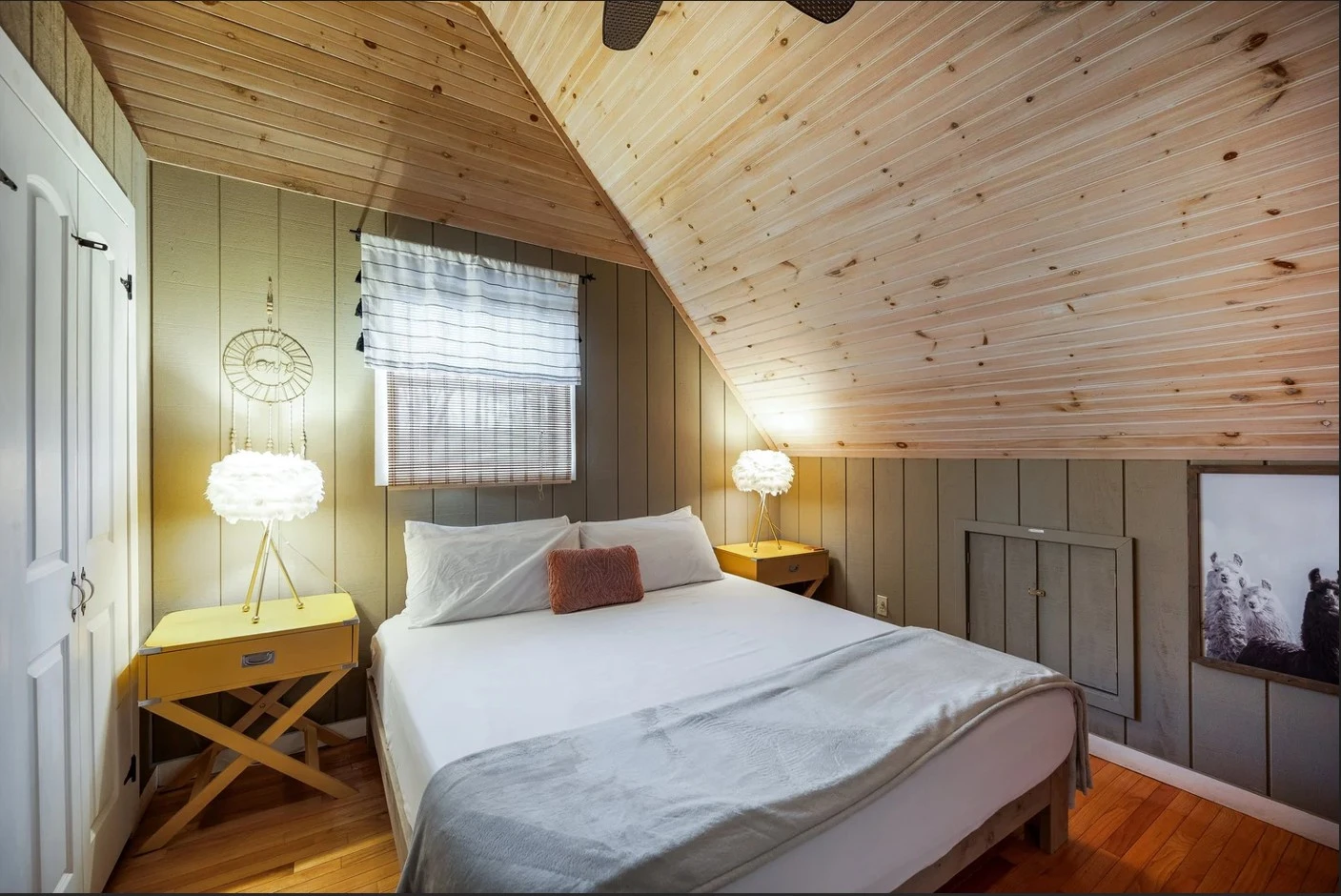 Property image, Interior, of Sunshine Cabin