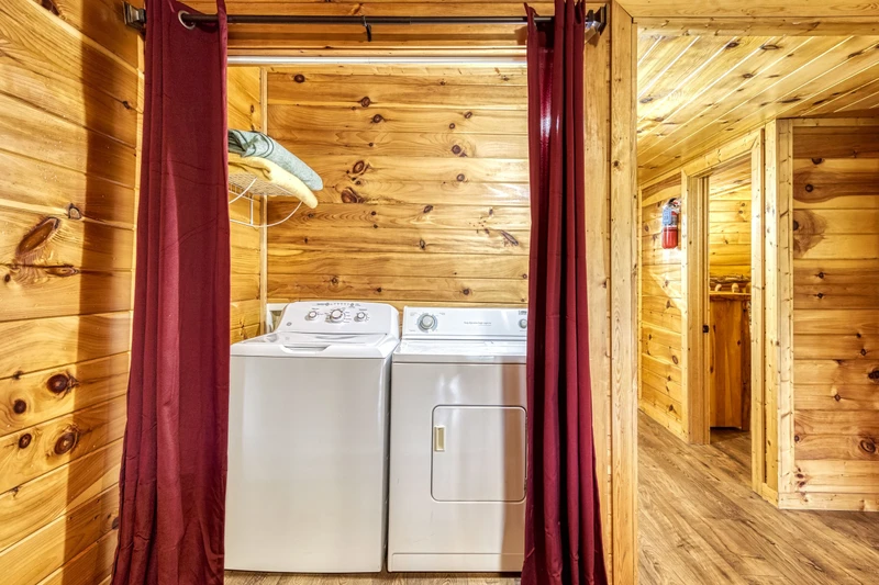 Bearadise Mountain Lodge washer and dryer
