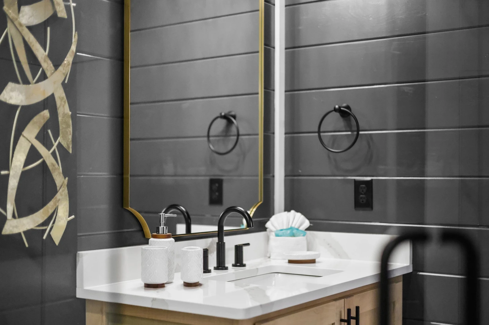 SPLASHIN' ON TOP OF THE WORLD