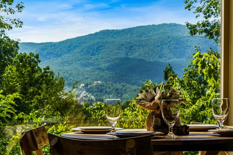 Sunny View Cabin