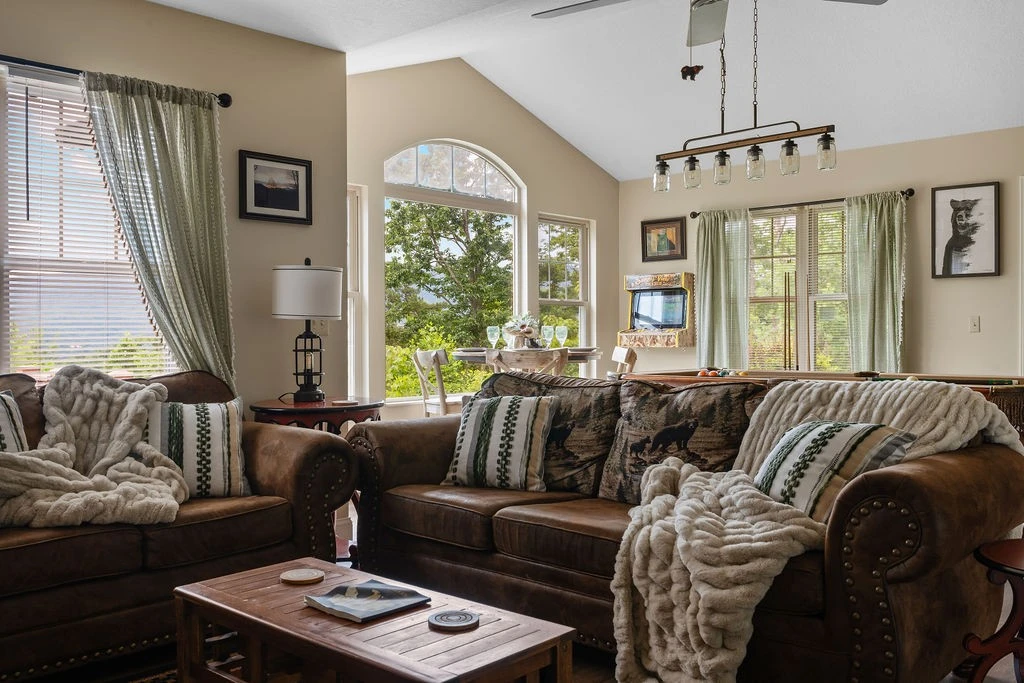 Sunny View Cabin