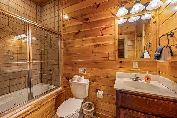 Lazybear Lodge