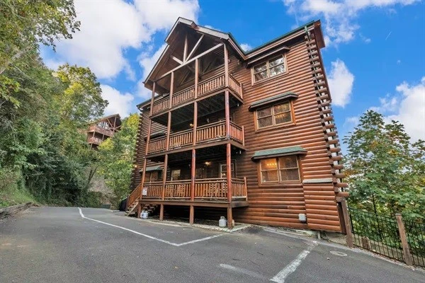 Exterior of Smoky Mountain Bearadise— our stunning multi-level cabin with spacious decks and convenient parking