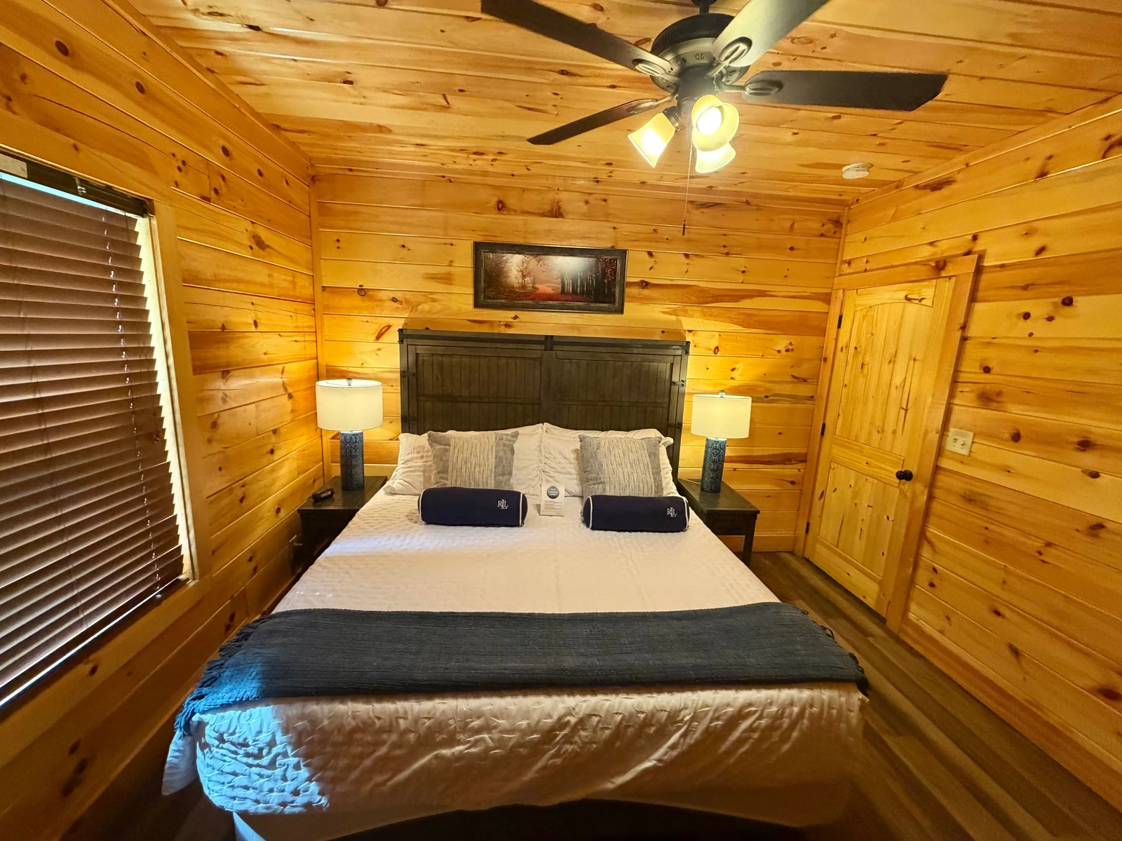 Dolly Bear Pool Cabin