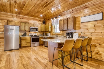 Woodness Gracious bar top and fully furnished kitchen