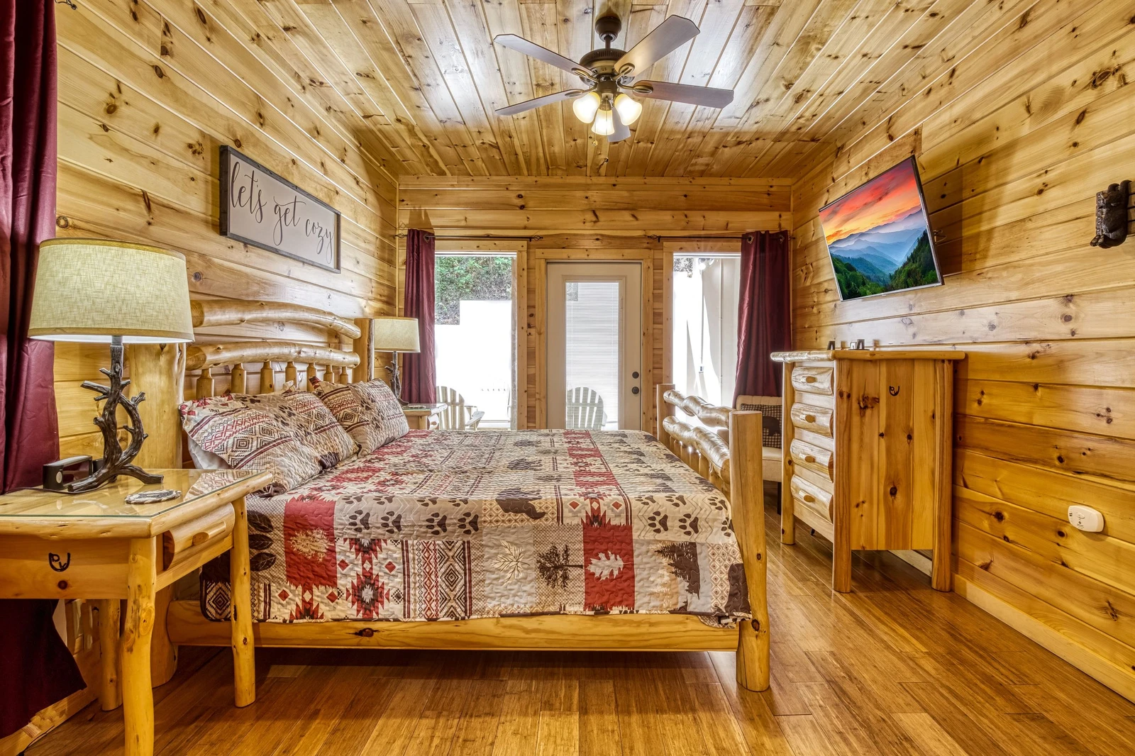 Woodness Gracious king size bed in main level bedroom