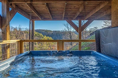 Cabin hot tub in the Tennessee Smoky Mountains.