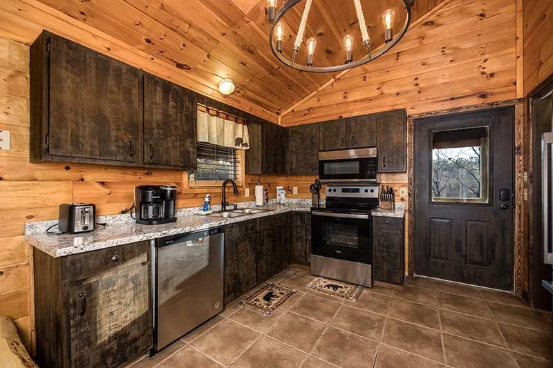 Rental cabin with fully equipped kitchen.
