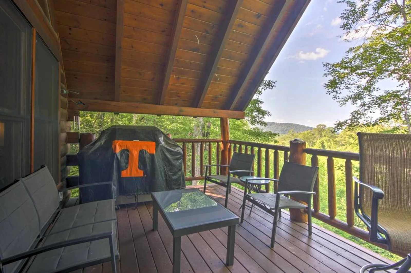 Majestic View Hideaway