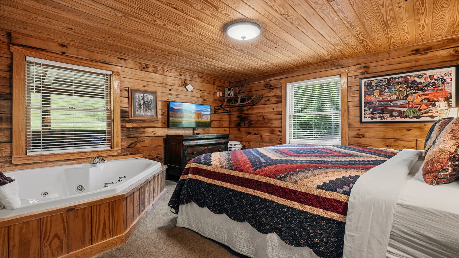 Second bedroom with Jacuzzi tub in your Smoky Mountaina cabin getaway.
