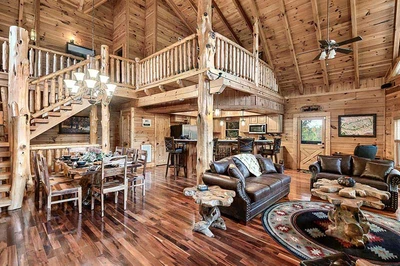 Enjoy the wide openness of this large cabin in the Tennessee Smoky Mountains. 