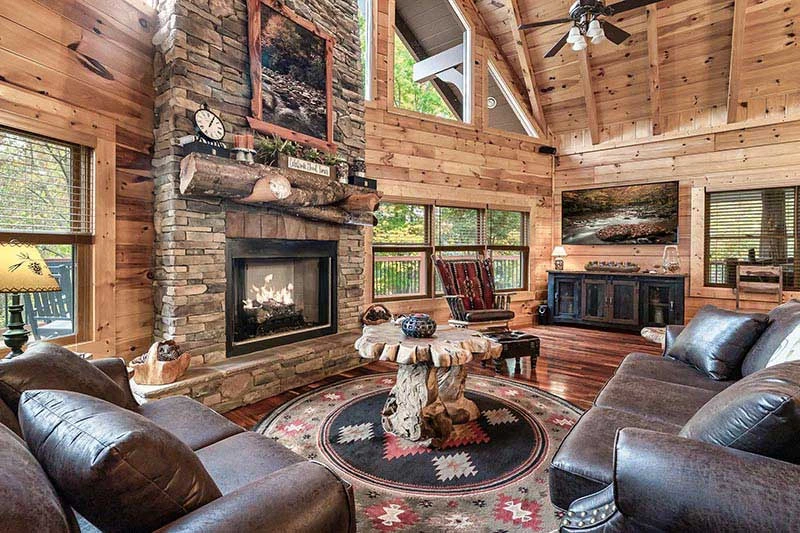 Alpine Oasis, true luxury log cabin accommodations in the Smoky Mountains.