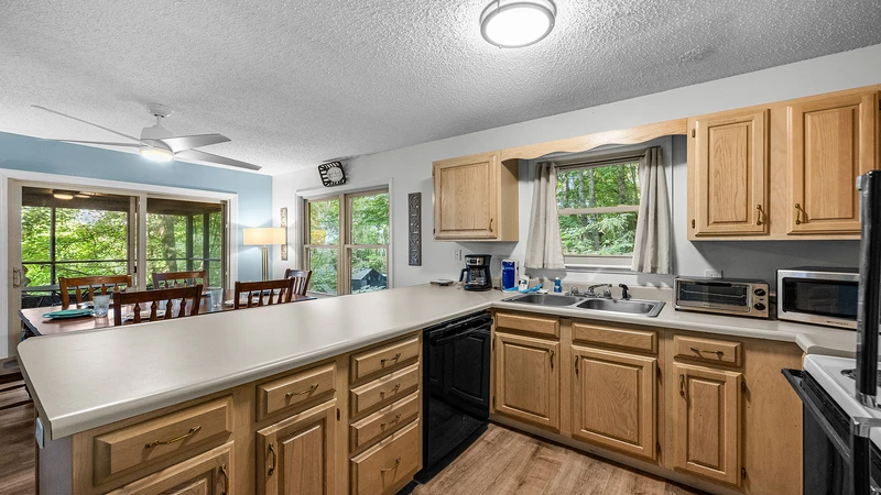 Your chalet offers a fully equipped kitchen for those holiday meals.