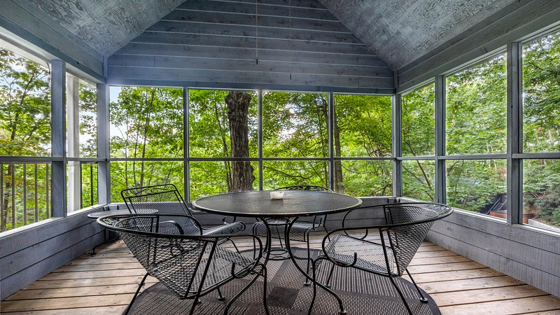 Dine outdoors with family and friends in this enclosed area.