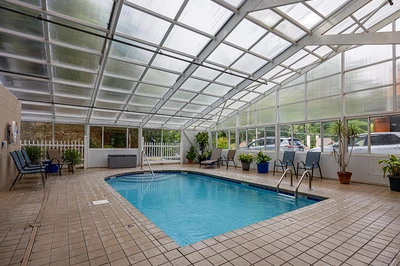 Gatlinburg Towers resort swimming pool.