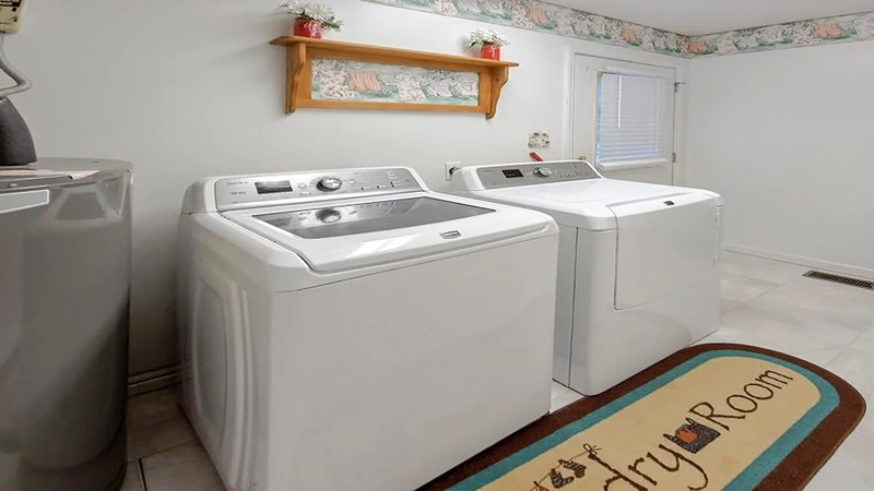 Washer and dryer at your vacation rental in the Tennessee Smoky Mountains.
